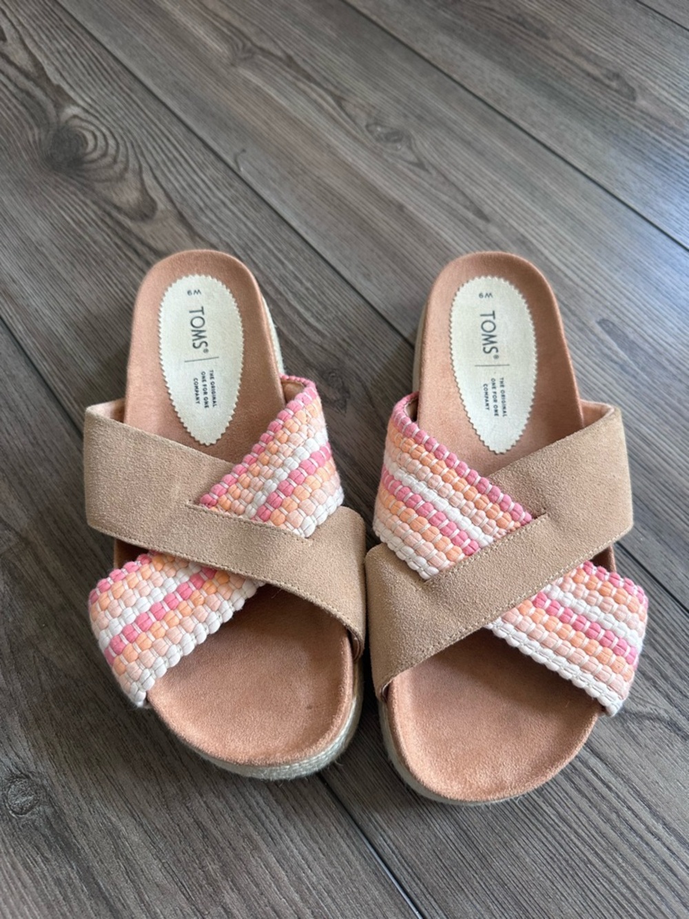 TOMS Woven Slide Sandals Women’s 9 Tan Pink Striped Comfort Slip On EUC - Picture 3 of 11